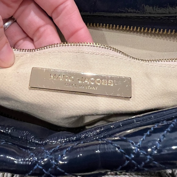 Marc Jacobs navy patent leather quilted Ursula bag - Picture 3 of 5